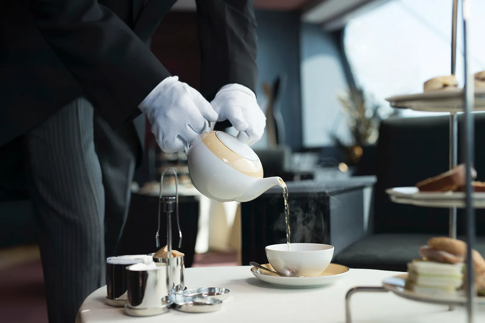 MSC 월드 아시아 · MSC Yacht Club (선사 제공 시설 이미지)