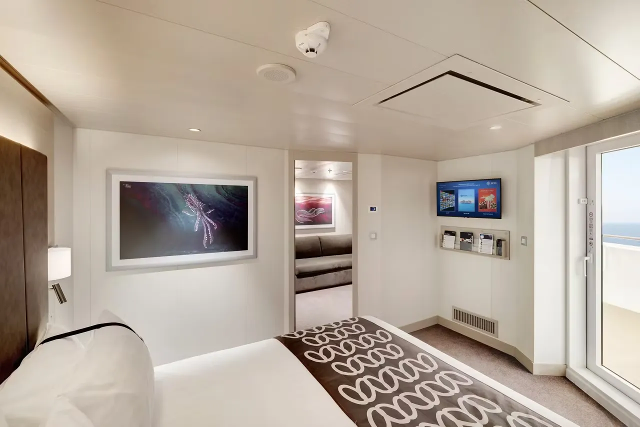 Premium Suite Aurea With Terrace and Whirlpool (스위트 객실 · MSC 크루즈 · MSC Euribia)