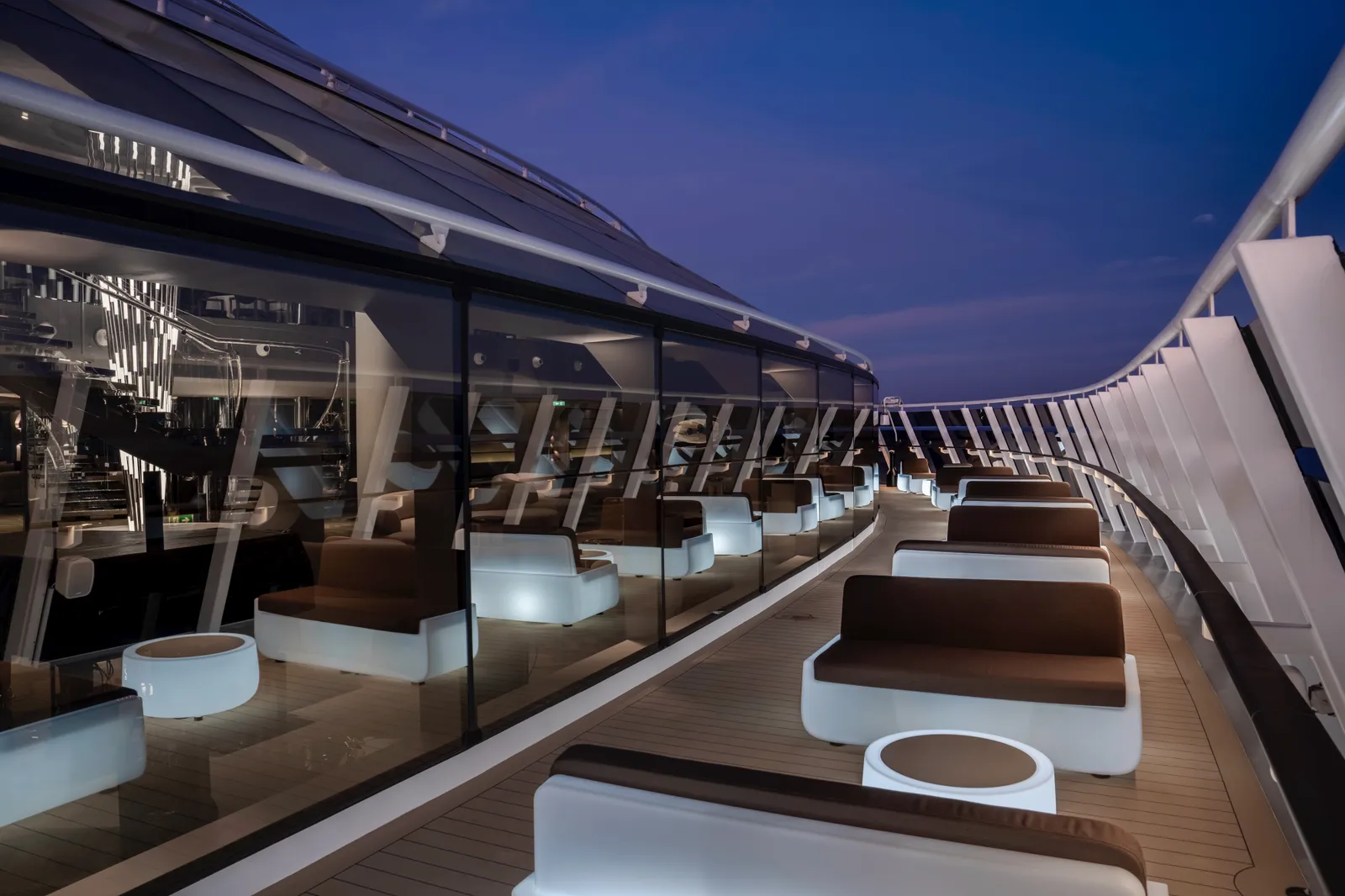 MSC Yacht Club Sail Lounge (라운지 · MSC 크루즈 · MSC World Europa)