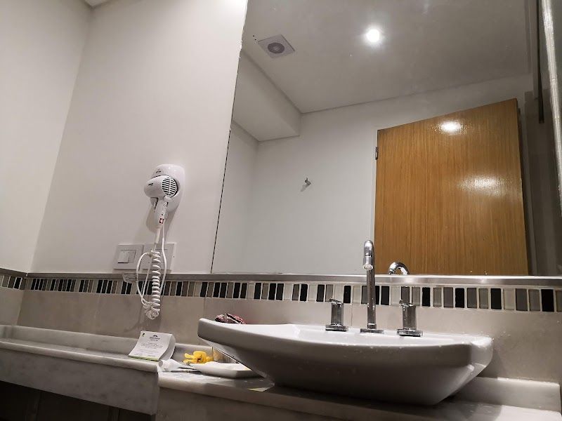 Howard Johnson Plaza by Wyndham Buenos Aires